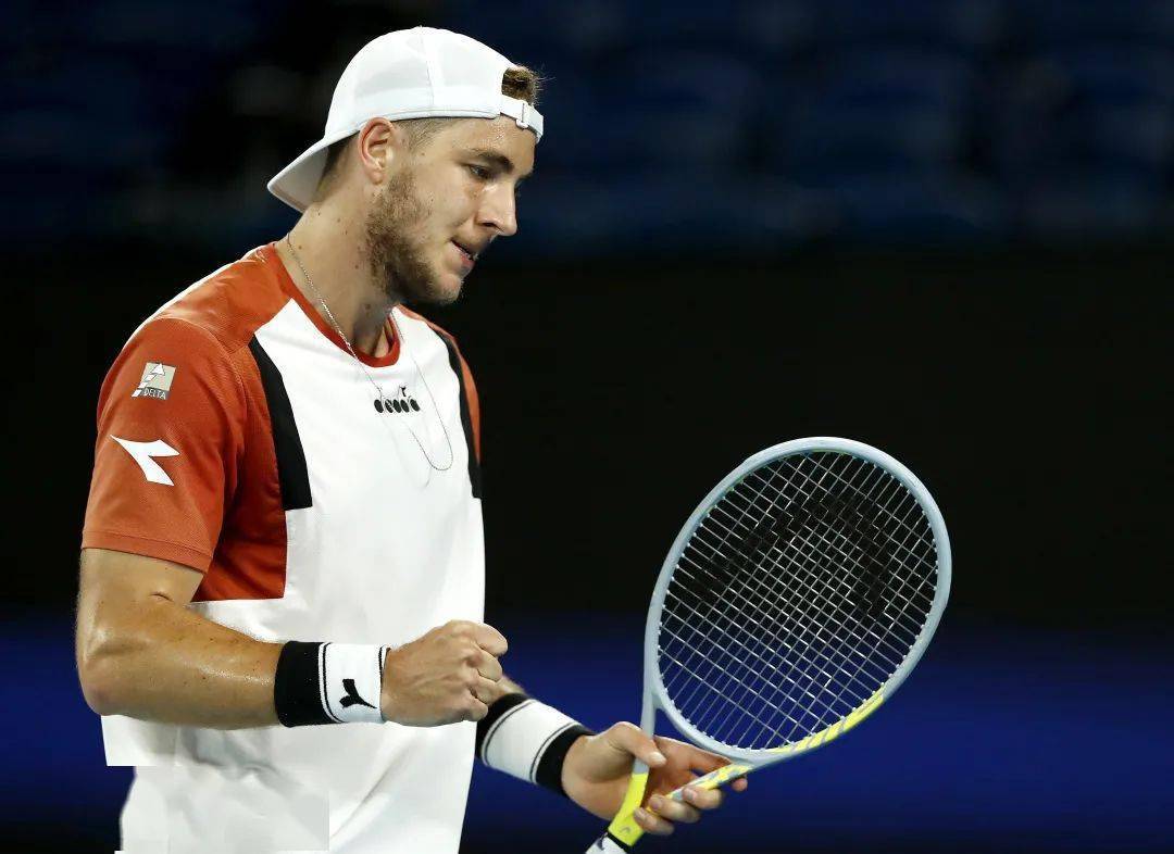 爱游戏入口穆古鲁扎回归赛场，出色防守首场状态亮眼，塞尔维亚队观众沸腾！(圣殿被毁的三次是哪三次)