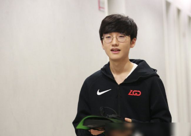 Rookie新星关键助攻表现惊艳,瑞士队未来可期! Rookie新星关键助攻表现惊艳,瑞士队未来可期!